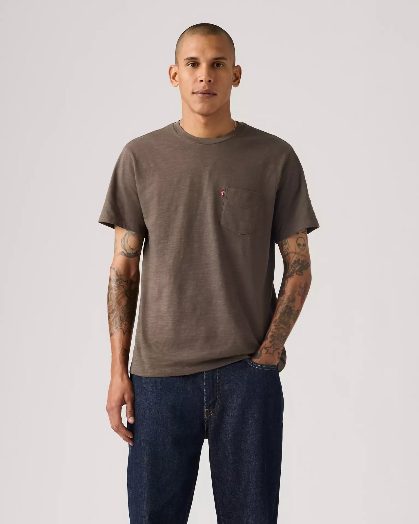 0474| T-SHIRT CLASSIC PCKT TEE LEVIS