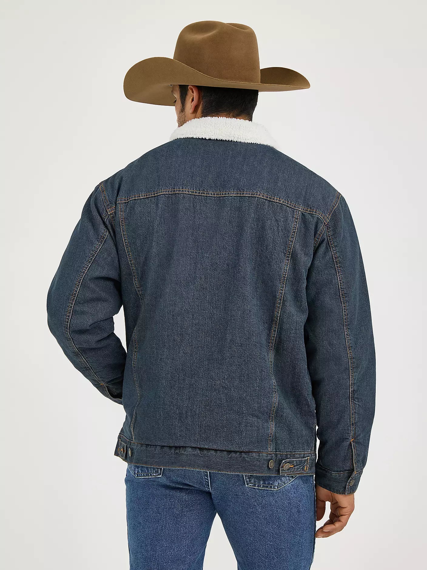 1074256RT WRANGLER TRADITIONAL LINED JACKET