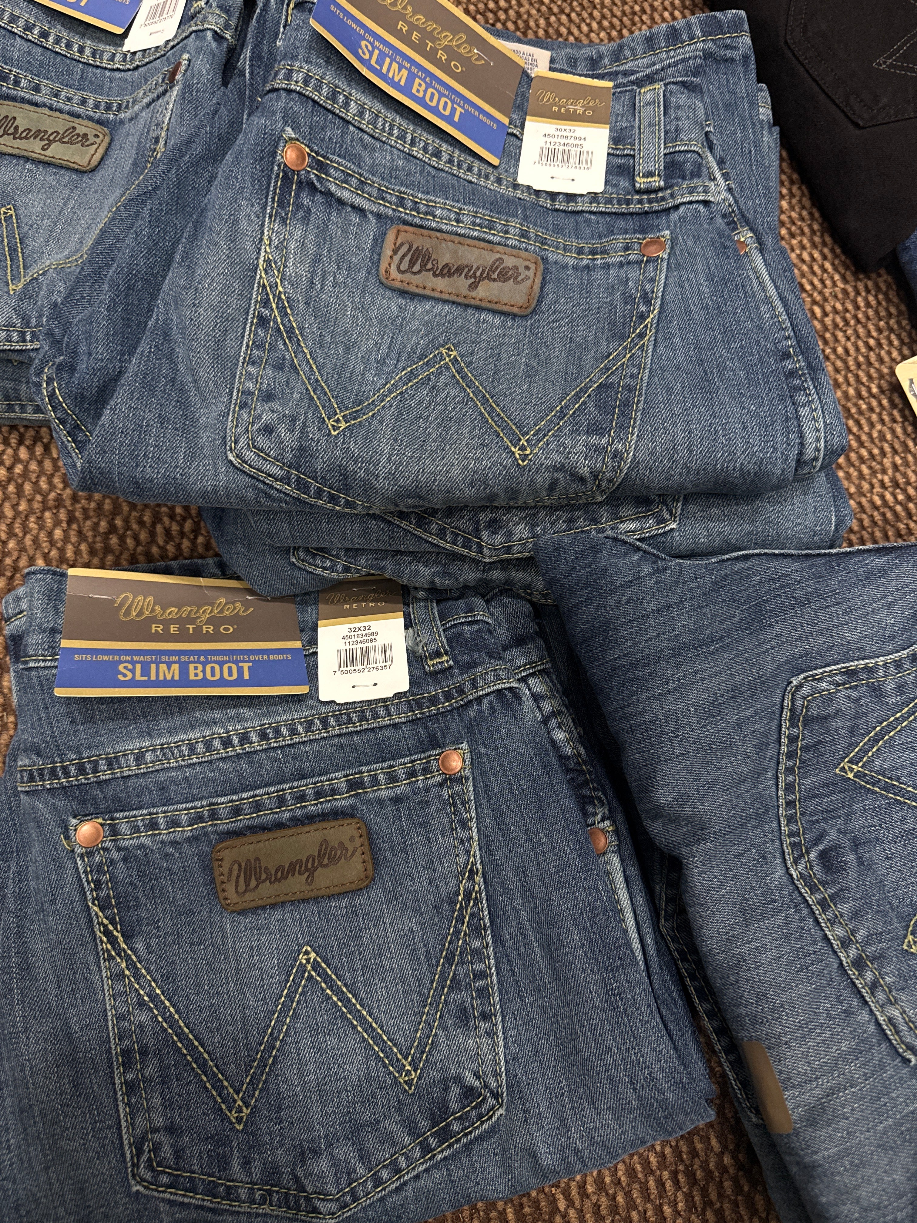 1123346085| WRANGLER JEAN RETRO SLIM BOOT BÁSICO FW2305