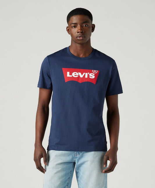 0139| T-SHIRT GRAPHIC SET-IN NECK LEVIS