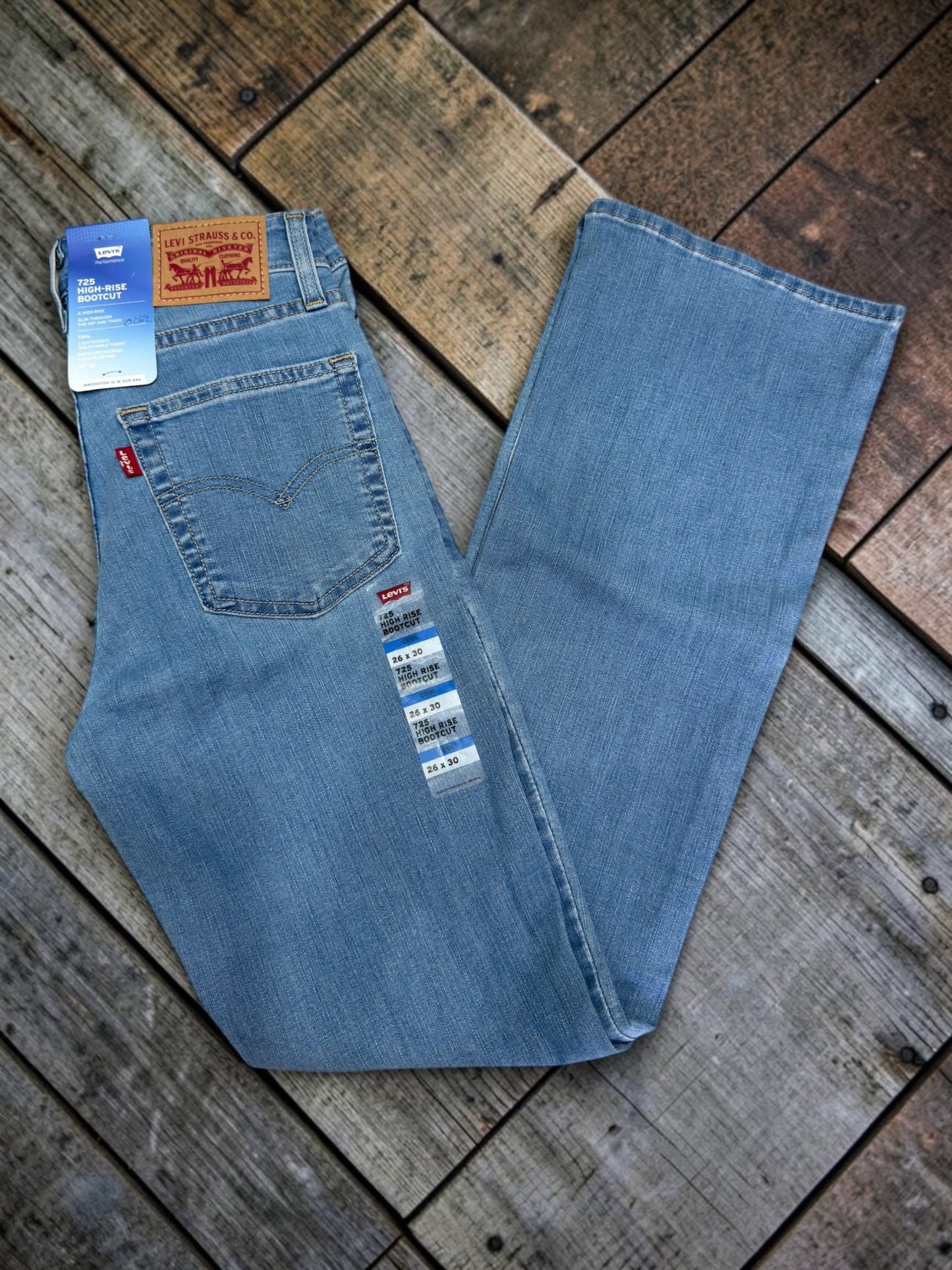 JEANS 725 HIGH RISE BOOTCUT LEVIS| 0282