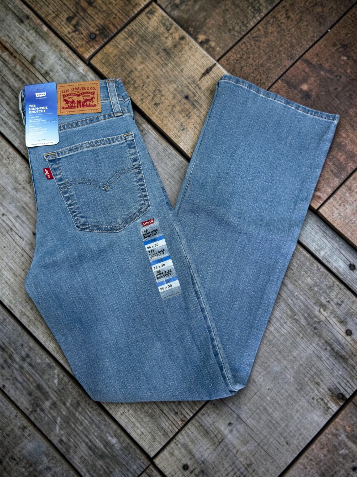 JEANS 725 HIGH RISE BOOTCUT LEVIS| 0282