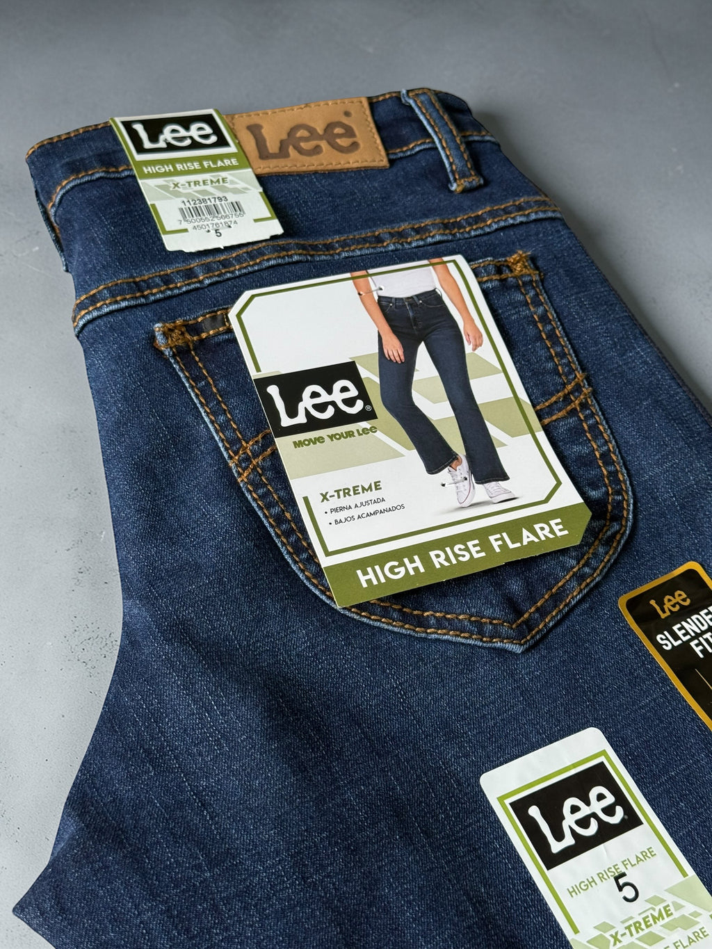 112381793|JEAN FLARE