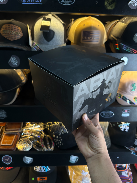 CAJA ESPECIAL ARIAT
NEGRA