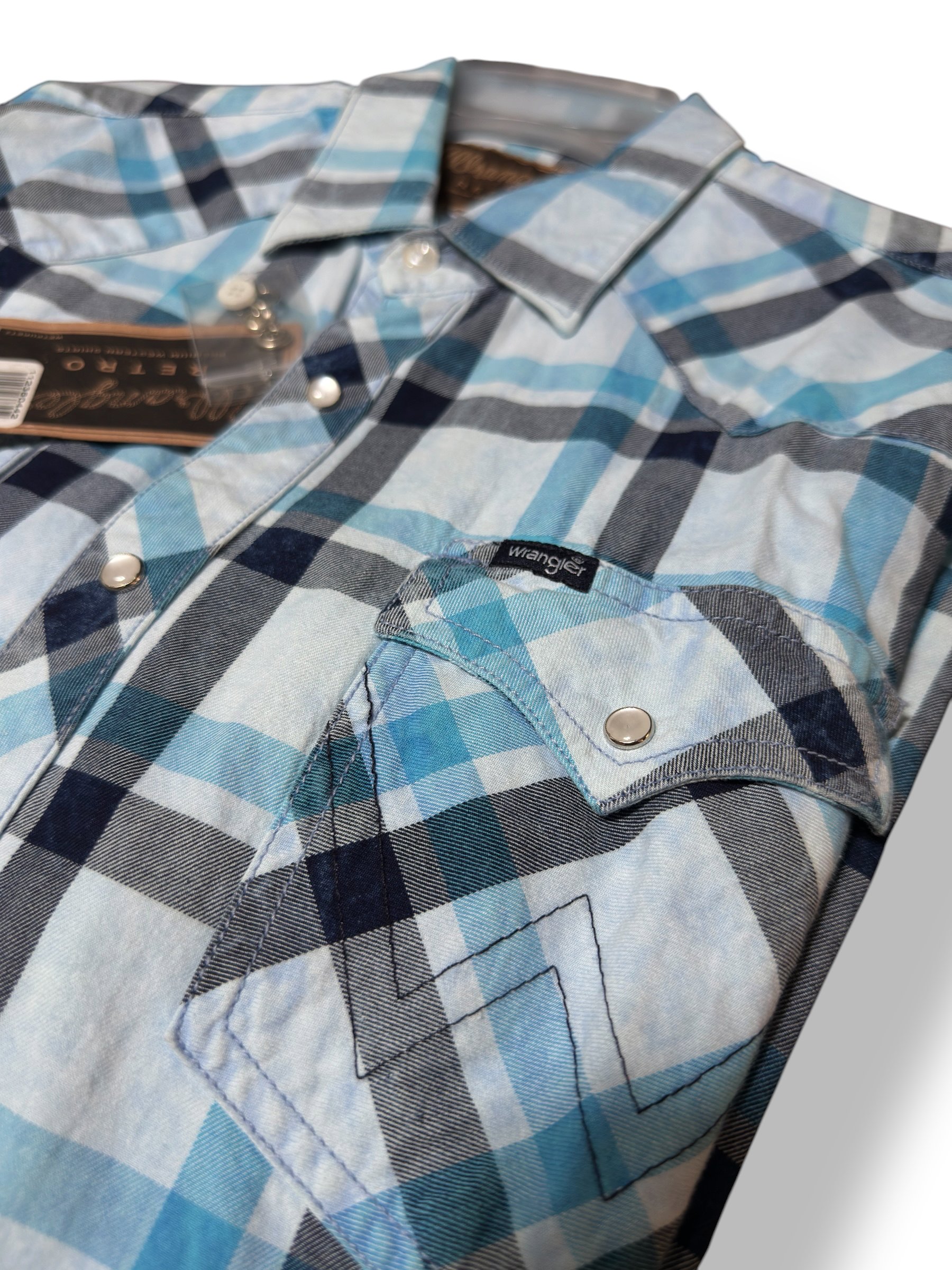 1123360442|CAMISA RETRO