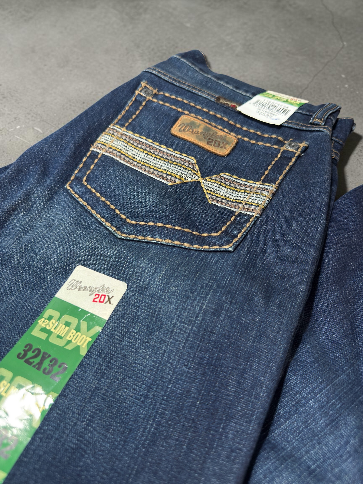 112374224|JEAN SLIM BOOT 20X CABALLERO