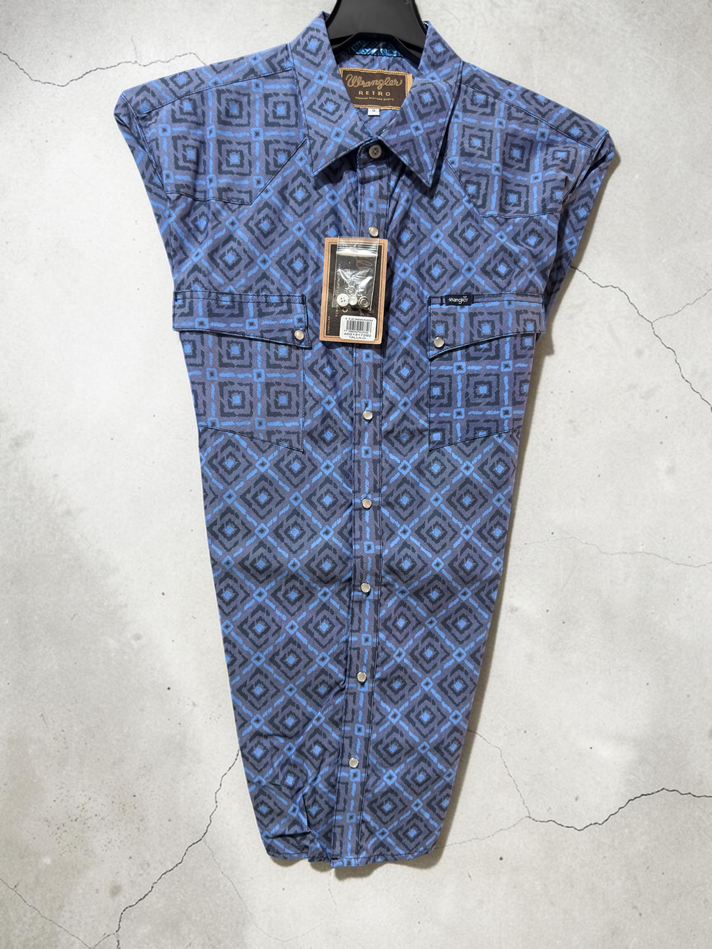 112366509|CAMISA RETRO